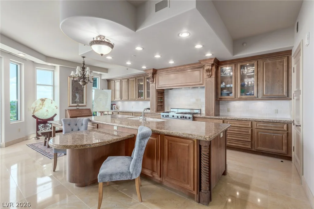 9101 Alta, Las Vegas, NV 89145