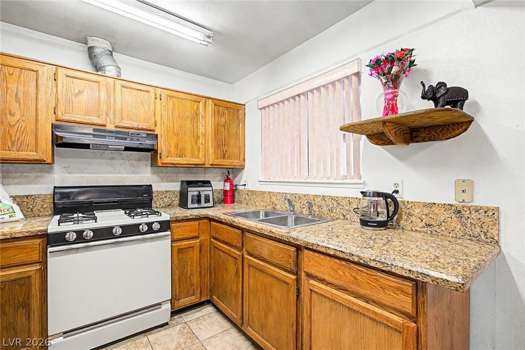 2380 Sierra Sunrise, Las Vegas, NV 89156
