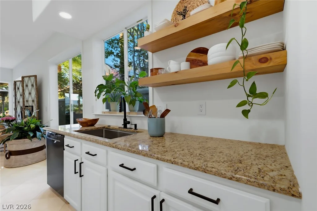 46 Via Paradiso, Henderson, NV 89011