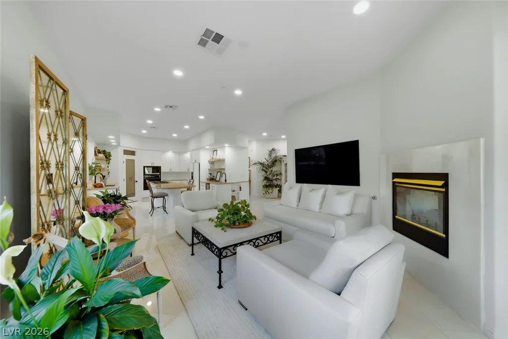 46 Via Paradiso, Henderson, NV 89011
