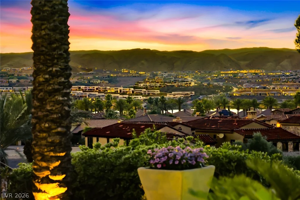 46 Via Paradiso, Henderson, NV 89011