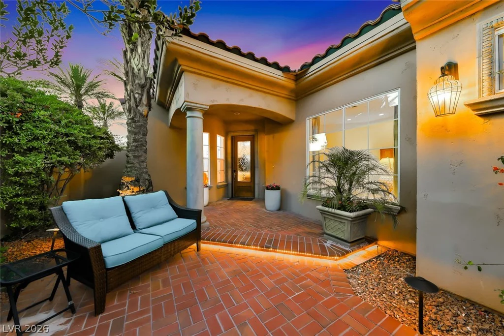 46 Via Paradiso, Henderson, NV 89011