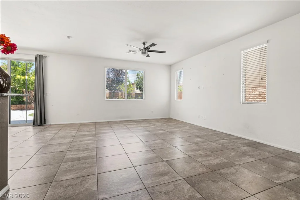 7616 Mallard Bay, Las Vegas, NV 89179