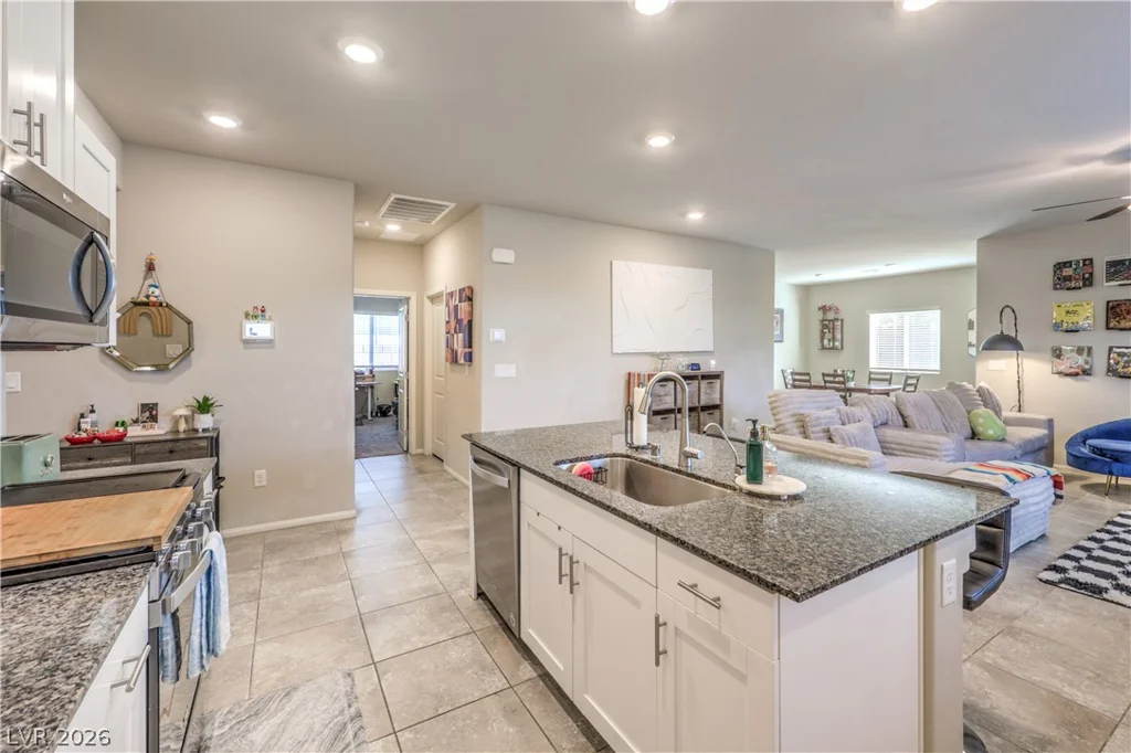 7806 Romulan, North Las Vegas, NV 89084