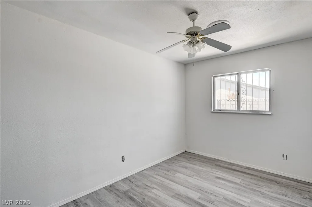 3998 Shady Oak, Las Vegas, NV 89115