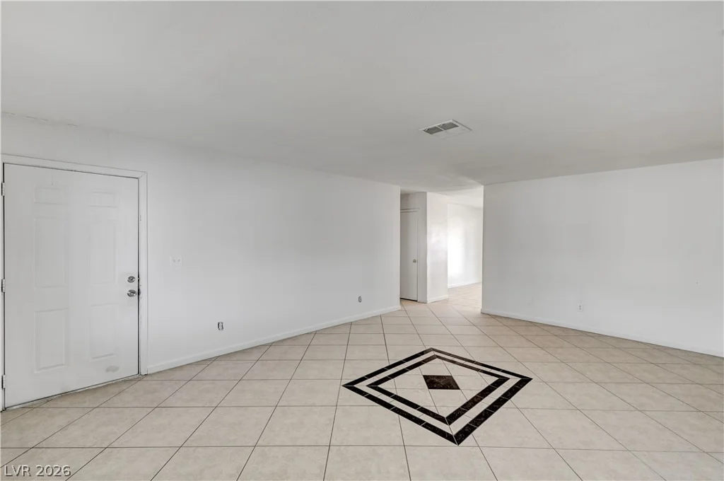 3998 Shady Oak, Las Vegas, NV 89115