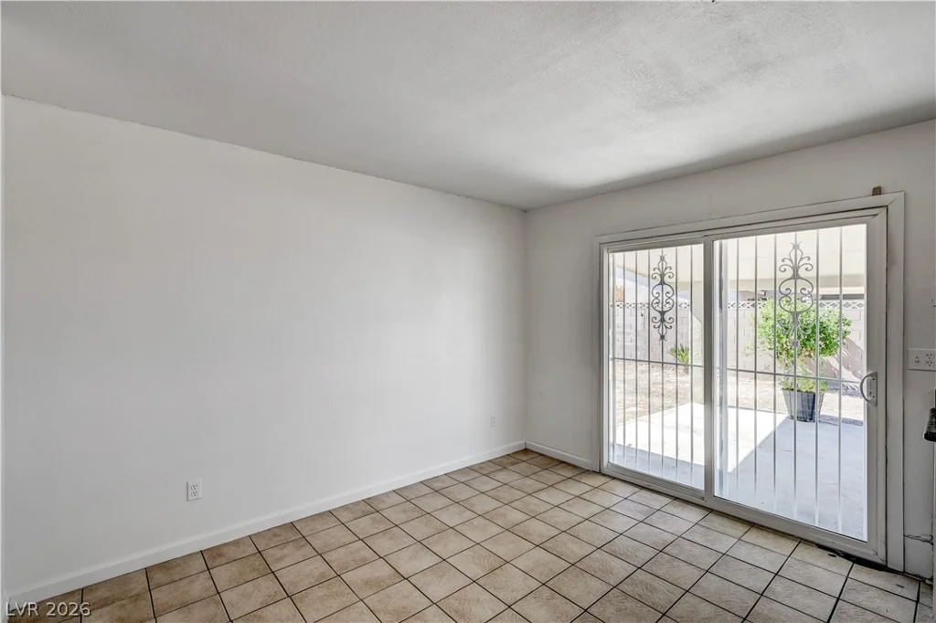 3998 Shady Oak, Las Vegas, NV 89115
