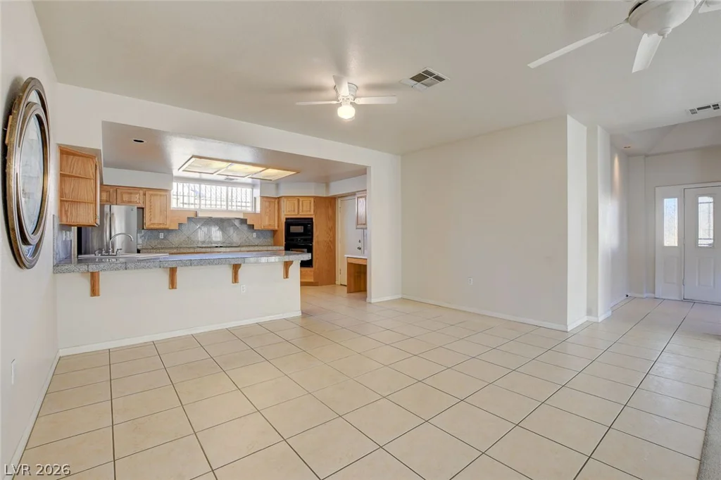 353 Mill Hollow, Las Vegas, NV 89107