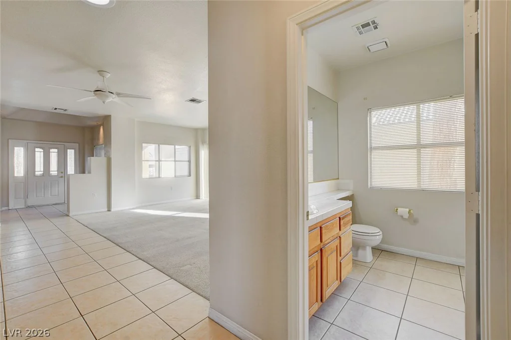 353 Mill Hollow, Las Vegas, NV 89107