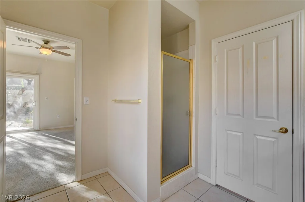 353 Mill Hollow, Las Vegas, NV 89107