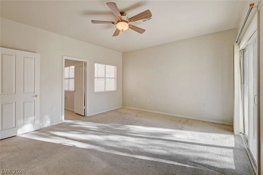 353 Mill Hollow, Las Vegas, NV 89107