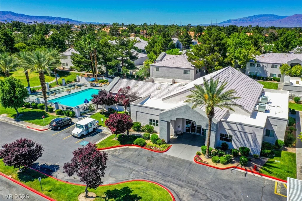 353 Mill Hollow, Las Vegas, NV 89107