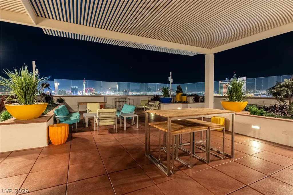 150 Las Vegas, Las Vegas, NV 89101