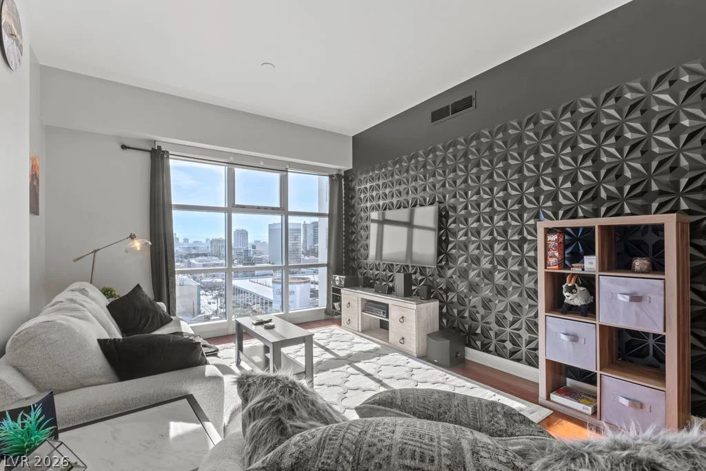 150 Las Vegas, Las Vegas, NV 89101