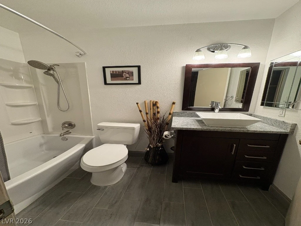 3879 Valley Meadow, Las Vegas, NV 89120