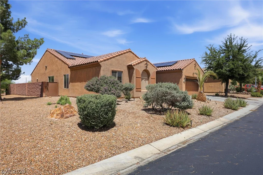 3895 Galiceno, Las Vegas, NV 89122