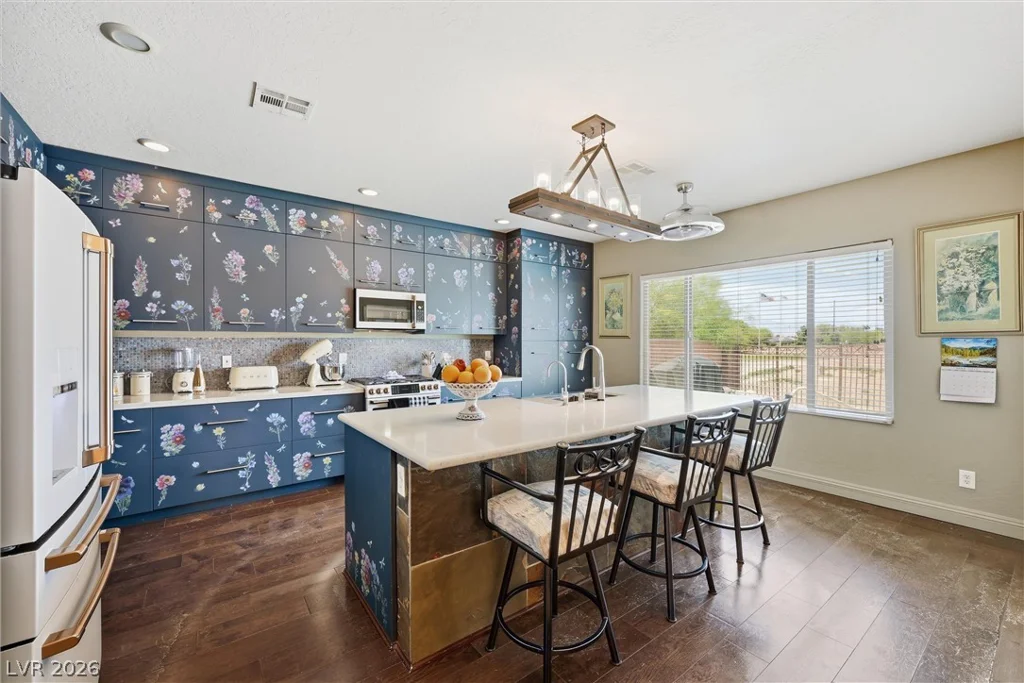 3895 Galiceno, Las Vegas, NV 89122