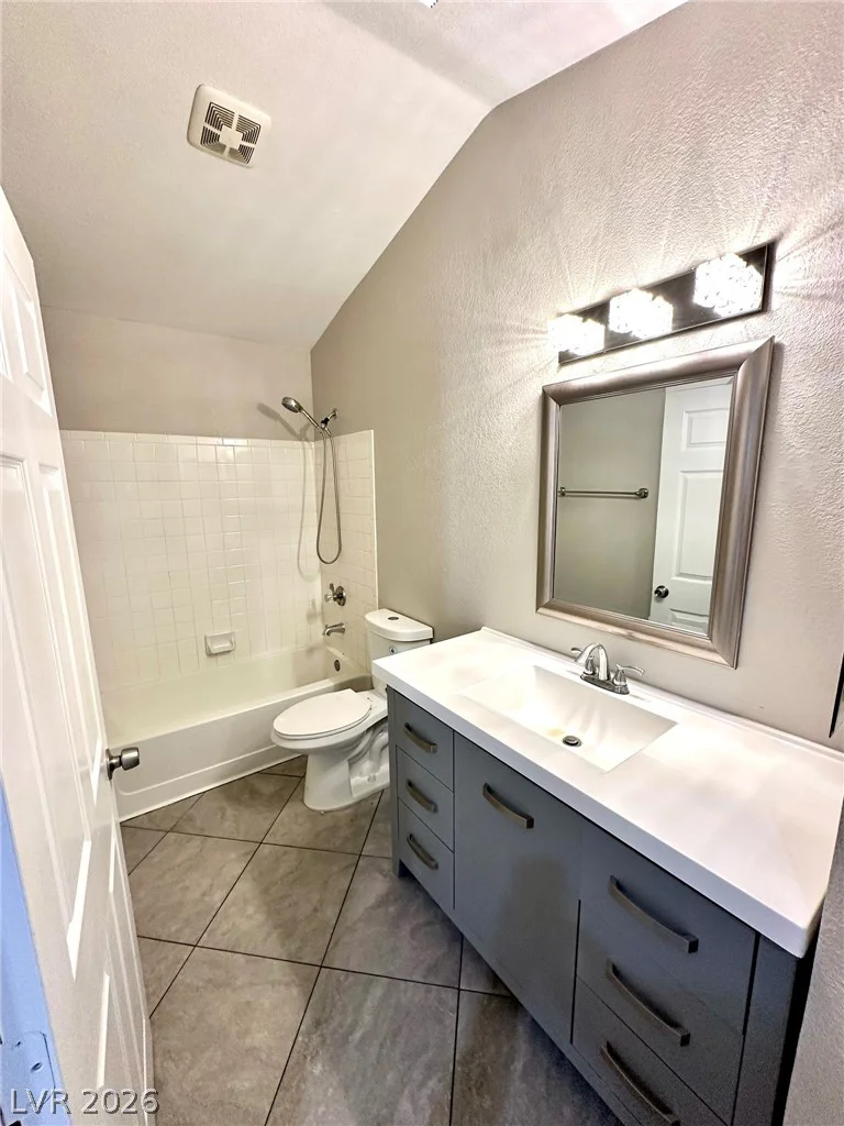 7847 Settlers Ridge, Las Vegas, NV 89145