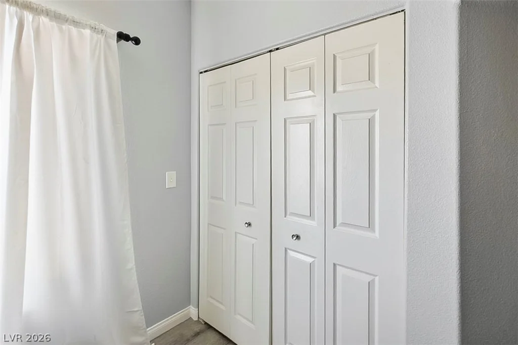 8400 White Eagle, Las Vegas, NV 89145