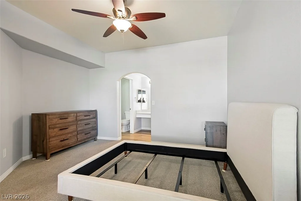 8400 White Eagle, Las Vegas, NV 89145