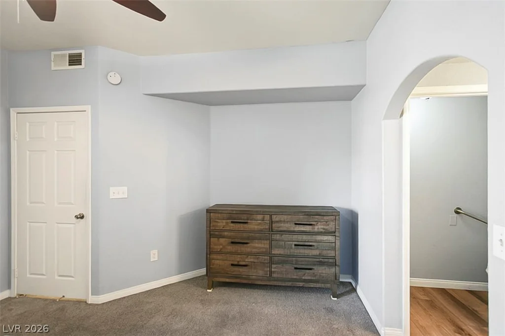 8400 White Eagle, Las Vegas, NV 89145