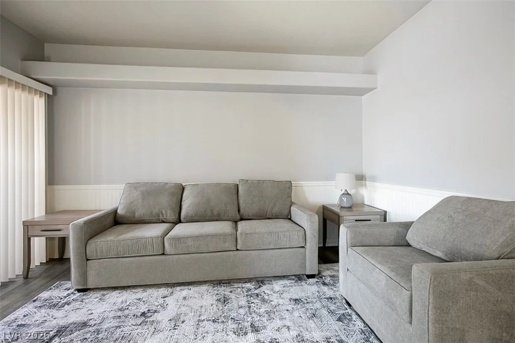 8400 White Eagle, Las Vegas, NV 89145