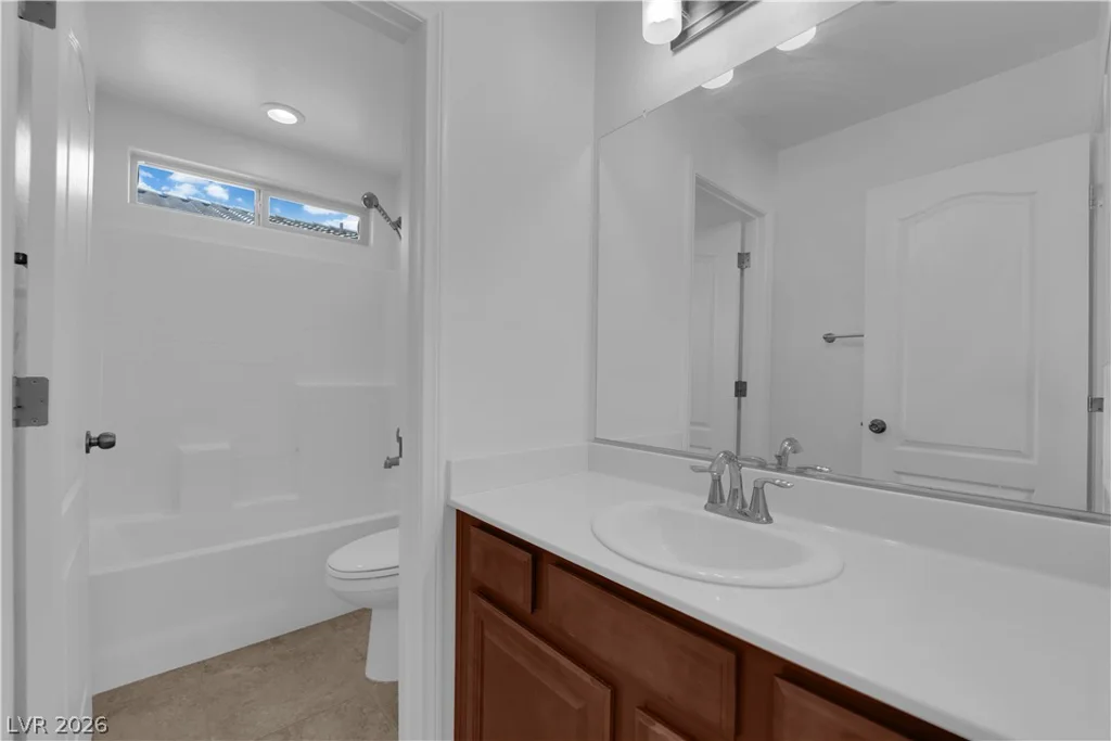 6342 Point Isabel, Las Vegas, NV 89122