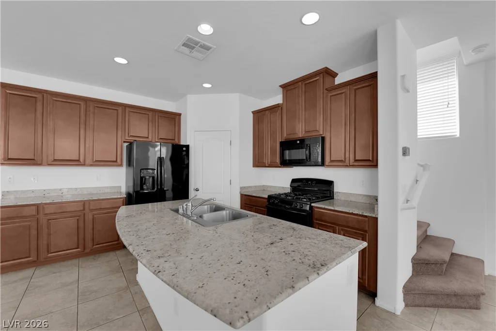 6342 Point Isabel, Las Vegas, NV 89122
