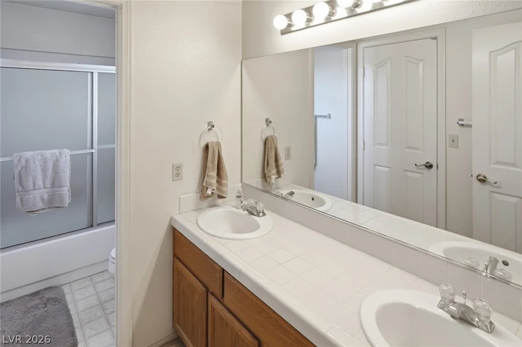 1195 Mission Del Mar, Las Vegas, NV 89123