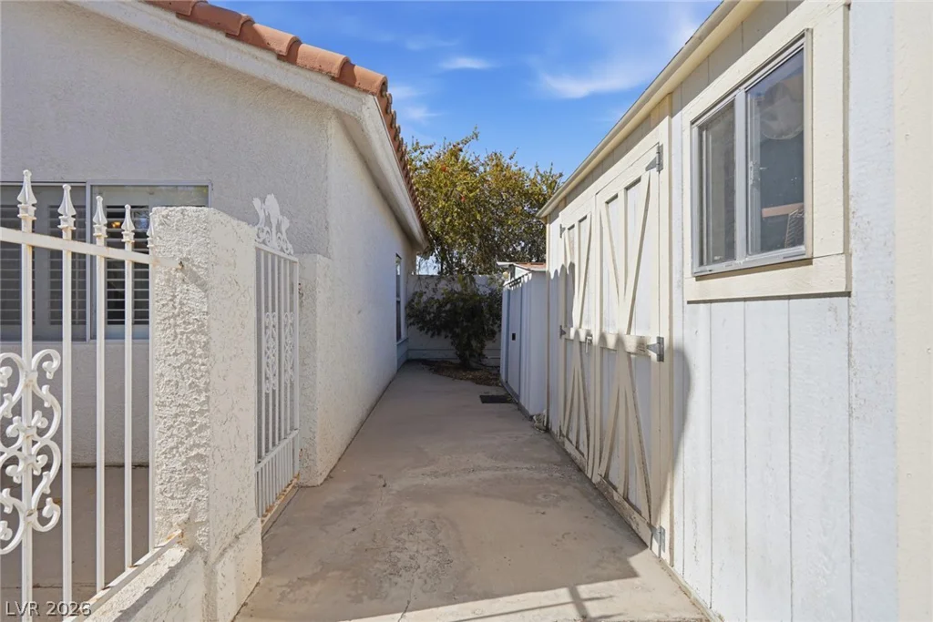 1195 Mission Del Mar, Las Vegas, NV 89123