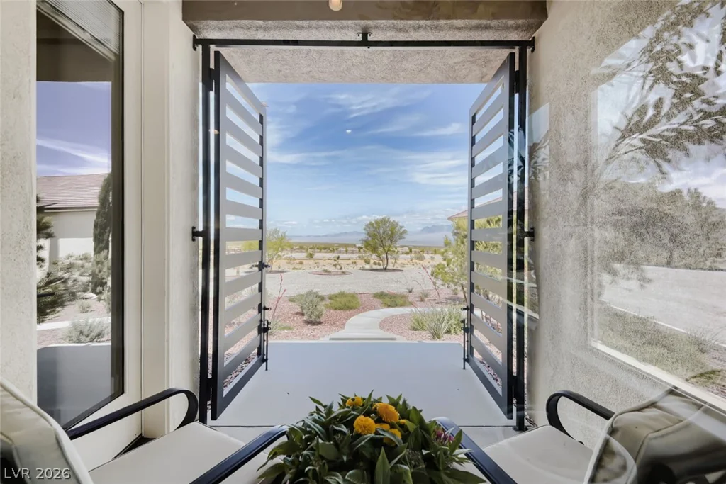 13490 Racel, Las Vegas, NV 89166