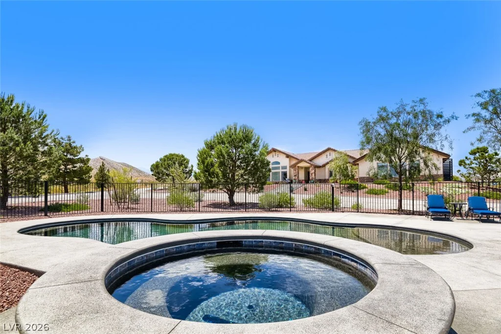 13490 Racel, Las Vegas, NV 89166