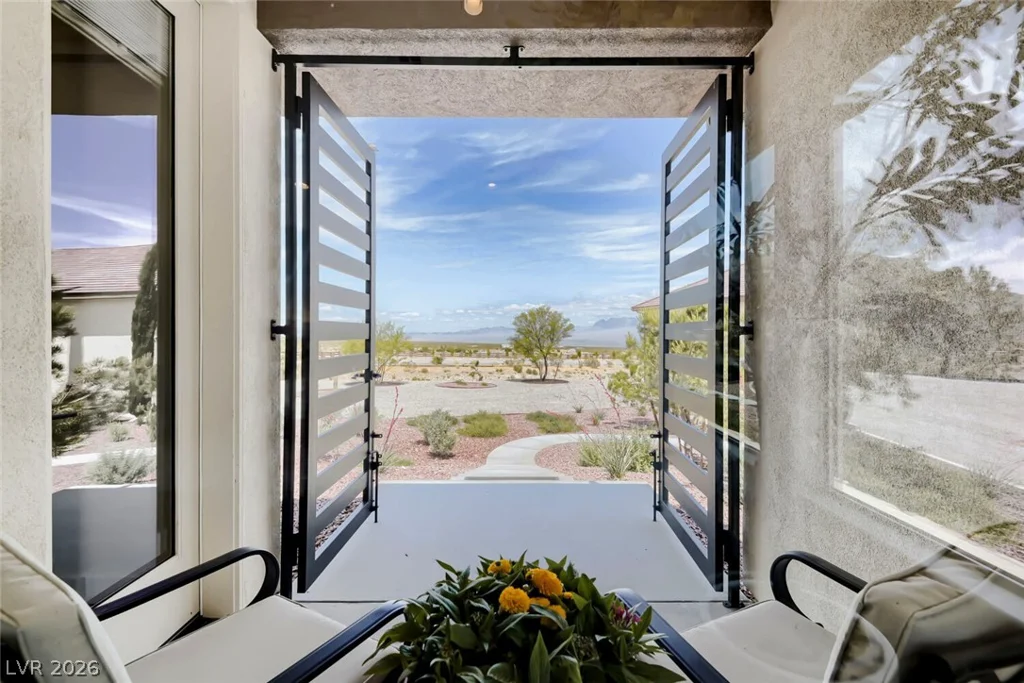 13490 Racel, Las Vegas, NV 89166