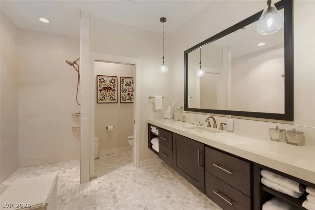 13490 Racel, Las Vegas, NV 89166