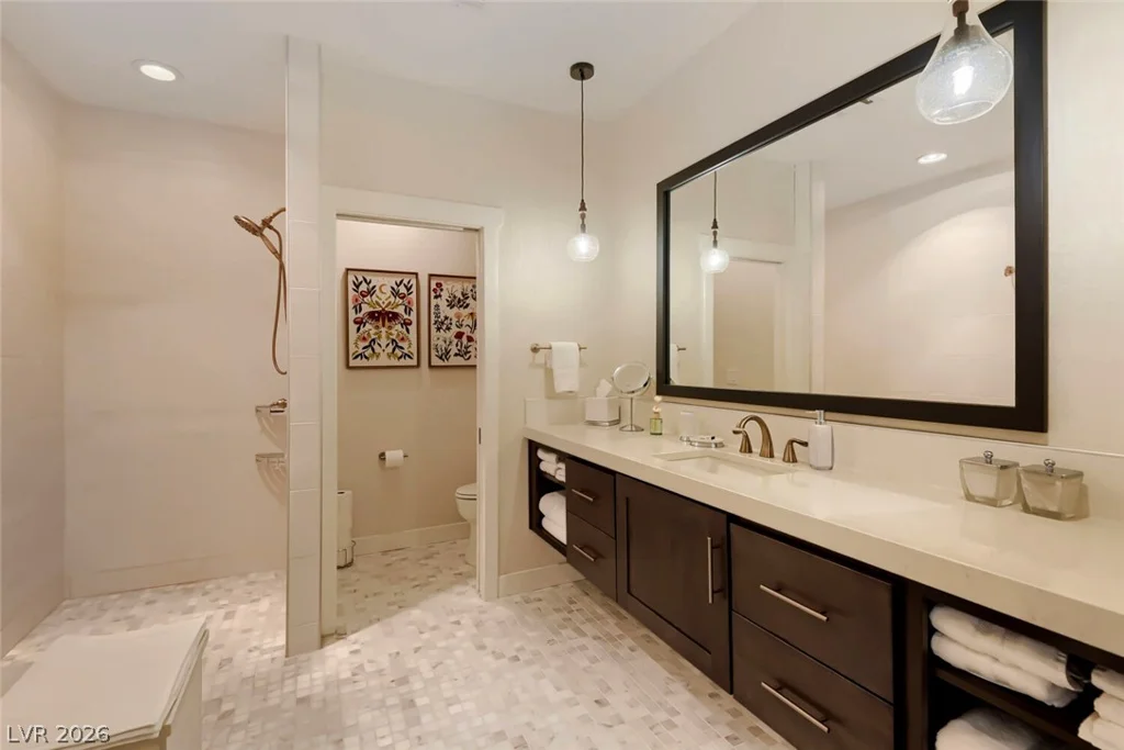 13490 Racel, Las Vegas, NV 89166
