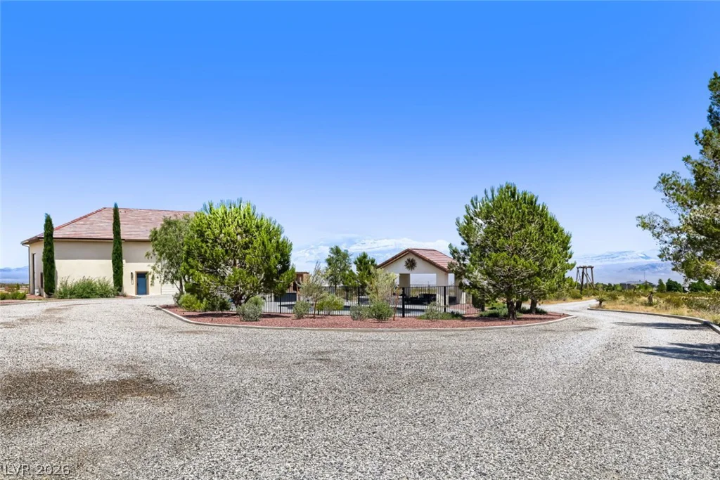 13490 Racel, Las Vegas, NV 89166