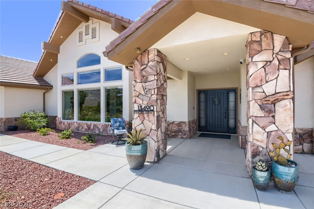 13490 Racel, Las Vegas, NV 89166