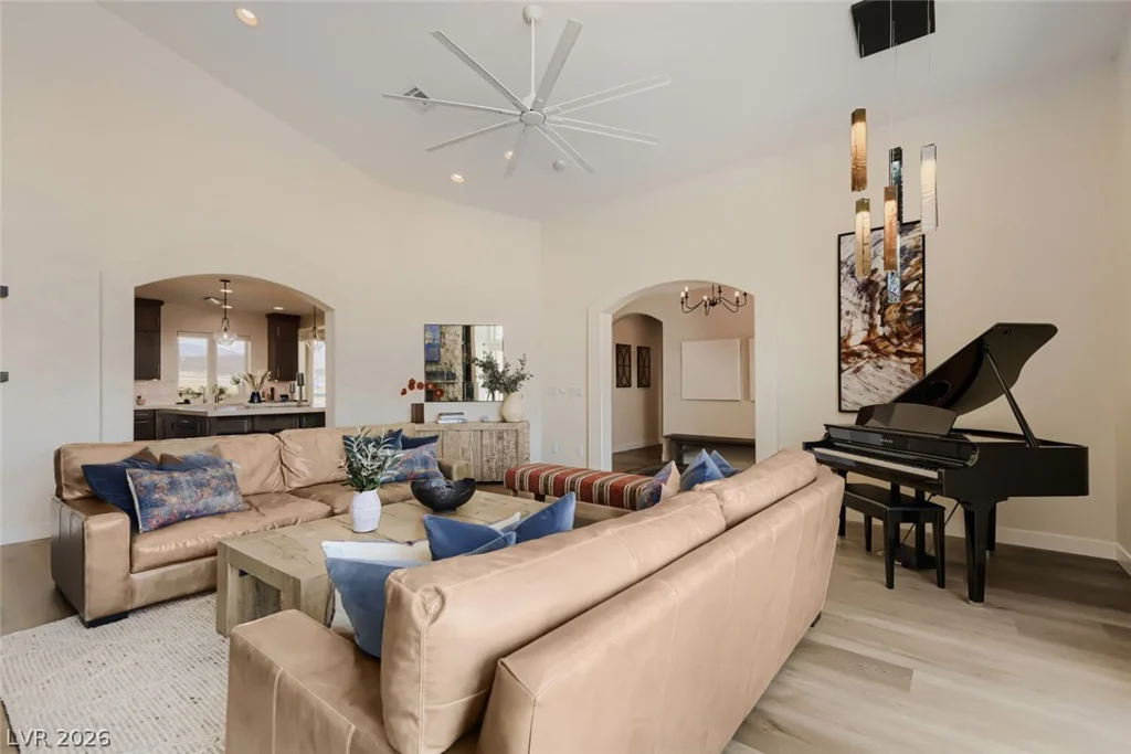 13490 Racel, Las Vegas, NV 89166