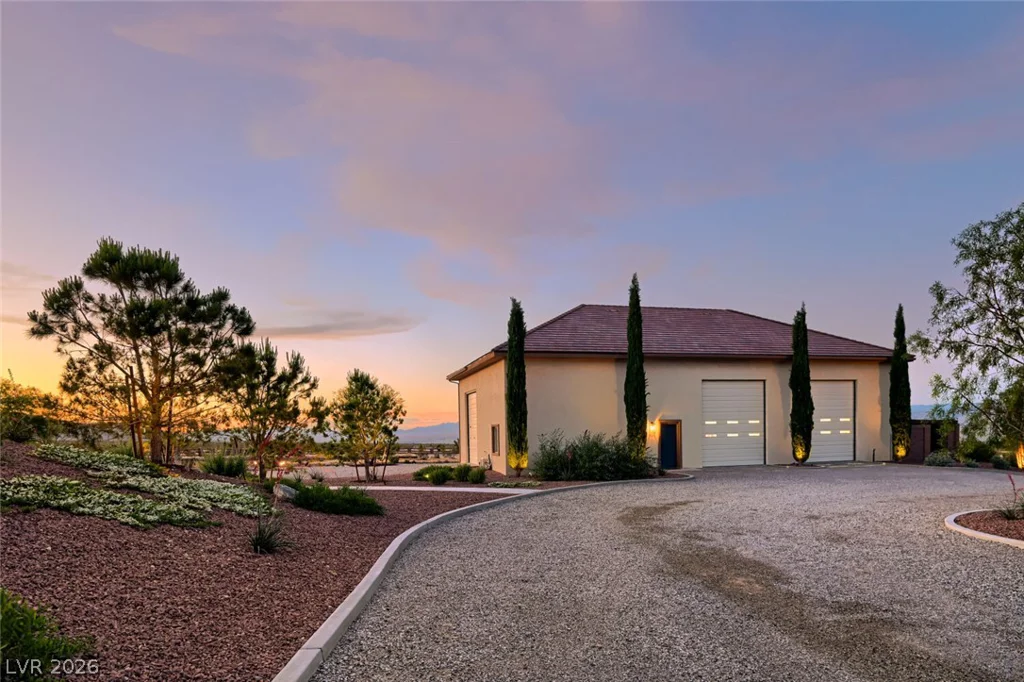 13490 Racel, Las Vegas, NV 89166
