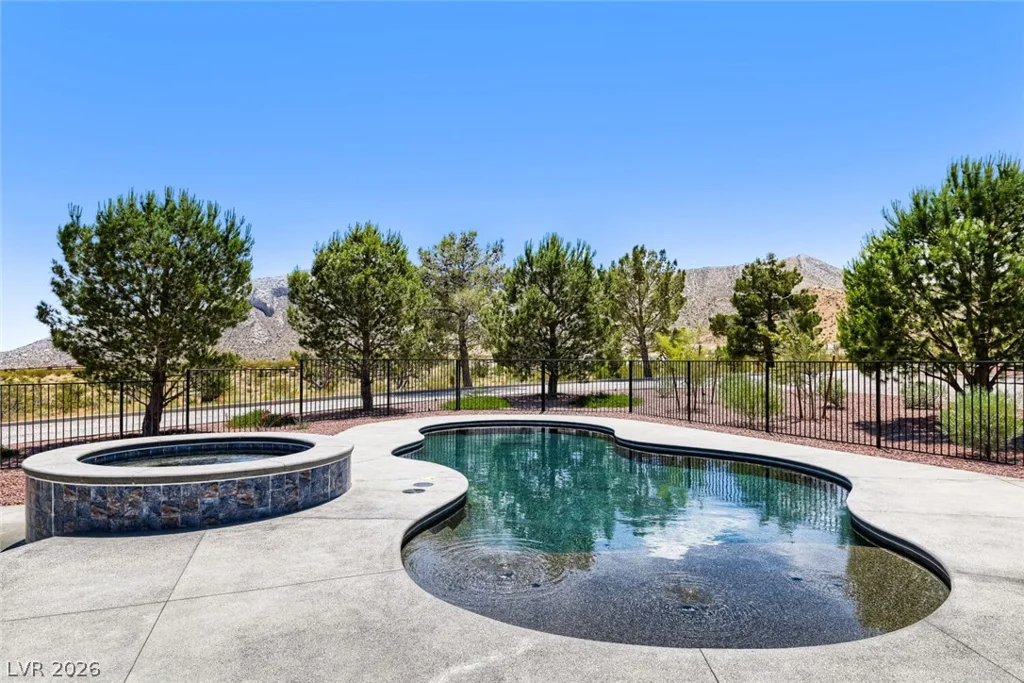 13490 Racel, Las Vegas, NV 89166