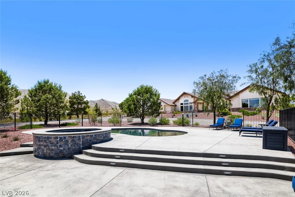 13490 Racel, Las Vegas, NV 89166