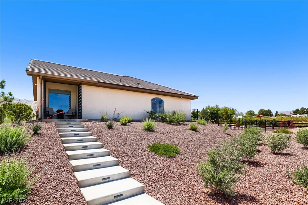 13490 Racel, Las Vegas, NV 89166