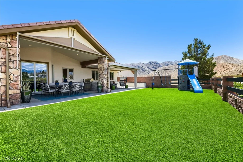 13490 Racel, Las Vegas, NV 89166