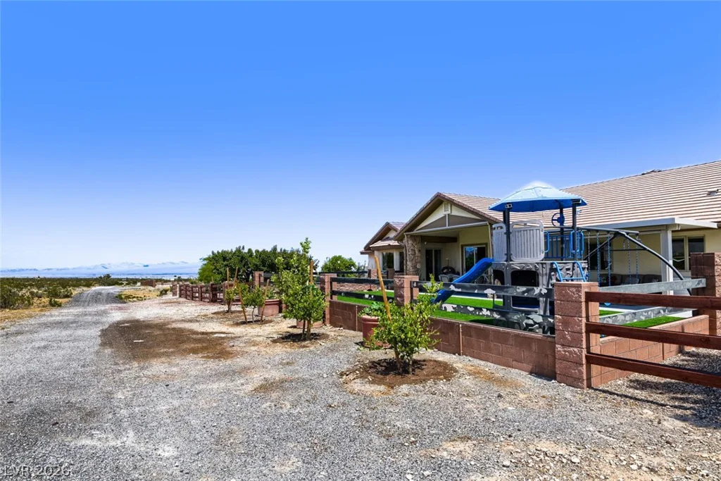 13490 Racel, Las Vegas, NV 89166