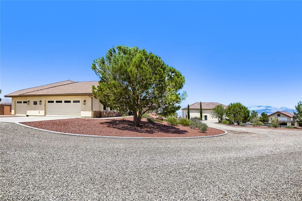 13490 Racel, Las Vegas, NV 89166
