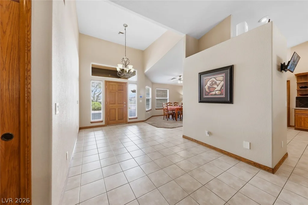 8645 Bright Angel, Las Vegas, NV 89149