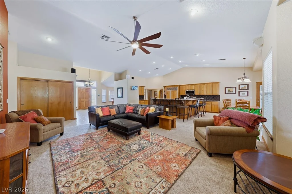 8645 Bright Angel, Las Vegas, NV 89149