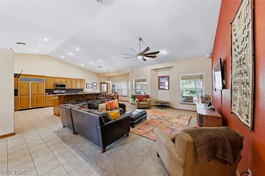 8645 Bright Angel, Las Vegas, NV 89149