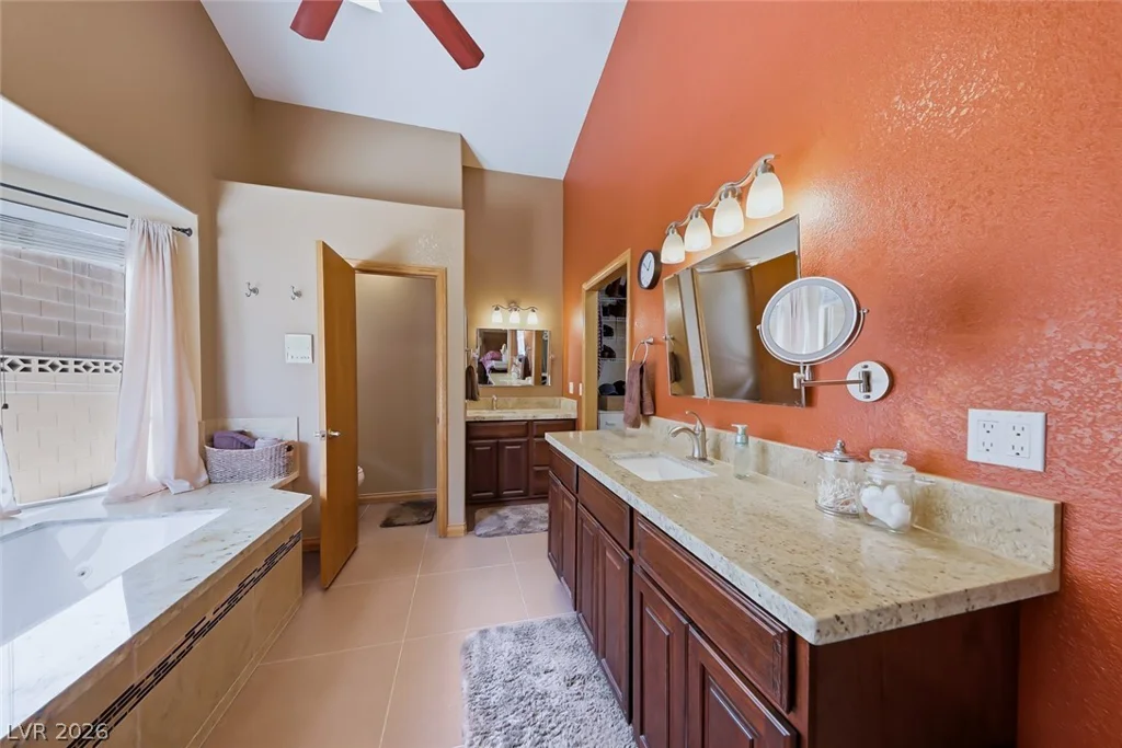 8645 Bright Angel, Las Vegas, NV 89149