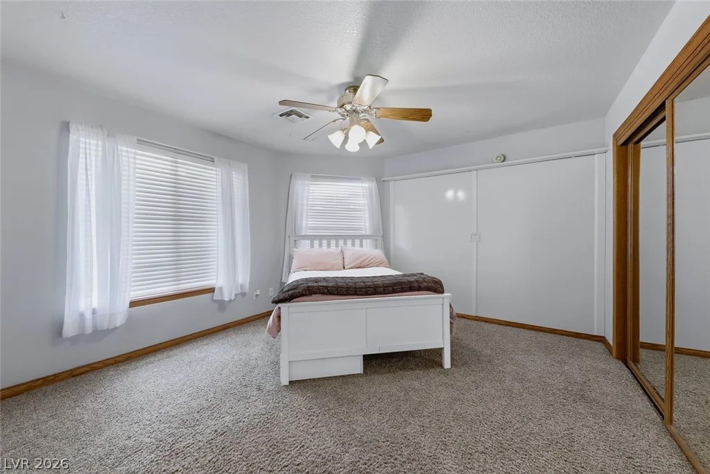 8645 Bright Angel, Las Vegas, NV 89149